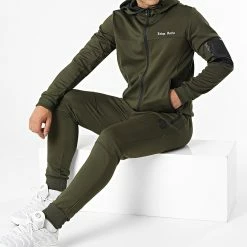 De gros 👏 Ensemble Sweat Zippé Capuche Et Pantalon Jogging Sekou Vert Kaki Réfléchissant de Zelys Paris ✔️