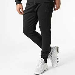 Meilleure affaire ⭐ Ensemble Sweat Zippé Capuche Et Pantalon Jogging Sekou Noir Réfléchissant de Zelys Paris 🔔 -Zelys Paris Soldes Boutique zelys paris 312781 SEKOU 1 20220412T143144 04