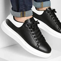 Le moins cher 🤩 Baskets 212-02 Black White de Zelys Paris ✔️